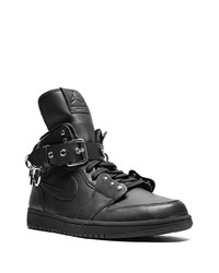 schwarze hohe Sneakers aus Leder von Jordan