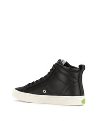 schwarze hohe Sneakers aus Leder von Cariuma