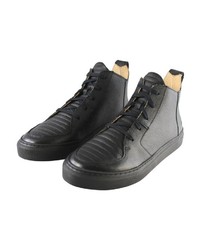 schwarze hohe Sneakers aus Leder von EKN Footwear