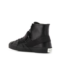 schwarze hohe Sneakers aus Leder von Valentino