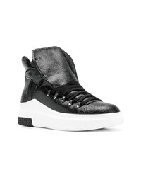 schwarze hohe Sneakers aus Leder von Cinzia Araia