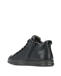 schwarze hohe Sneakers aus Leder von Camper