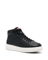 schwarze hohe Sneakers aus Leder von Camper