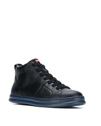 schwarze hohe Sneakers aus Leder von Camper