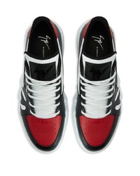 schwarze hohe Sneakers aus Leder von Giuseppe Zanotti