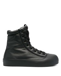 schwarze hohe Sneakers aus Leder von Vic Matie