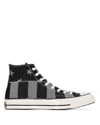 schwarze hohe Sneakers aus Segeltuch mit Sternenmuster von Converse