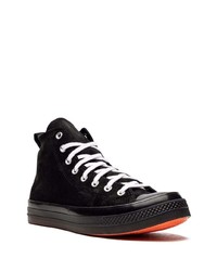 schwarze hohe Sneakers aus Segeltuch von Converse