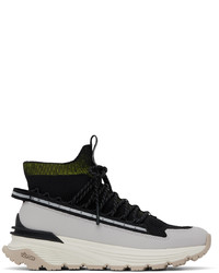 schwarze hohe Sneakers aus Segeltuch von Moncler