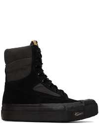 schwarze hohe Sneakers aus Segeltuch von VISVIM
