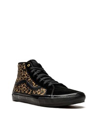 schwarze hohe Sneakers aus Wildleder mit Leopardenmuster von Vans