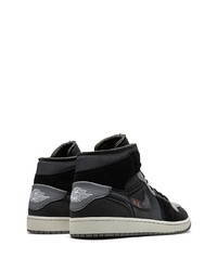 schwarze hohe Sneakers aus Wildleder von Jordan