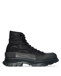 schwarze hohe Sneakers aus Wildleder von Alexander McQueen