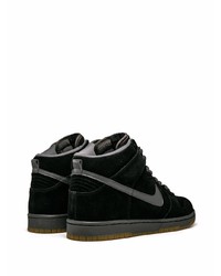 schwarze hohe Sneakers aus Wildleder von Nike
