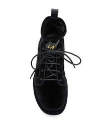 schwarze hohe Sneakers aus Wildleder von Giuseppe Zanotti Design