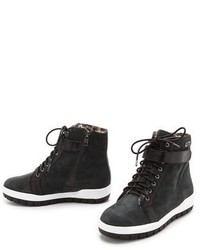 schwarze hohe Sneakers aus Wildleder von United Nude