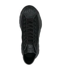 schwarze hohe Sneakers aus Wildleder von Maison Mihara Yasuhiro