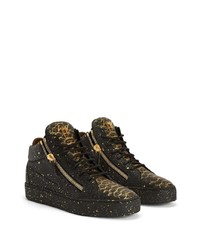 schwarze hohe Sneakers mit Schlangenmuster von Giuseppe Zanotti