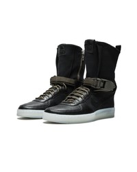 schwarze hohe Sneakers von Nike