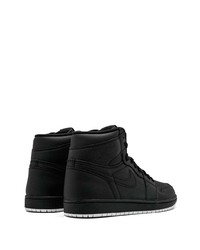 schwarze hohe Sneakers von Jordan