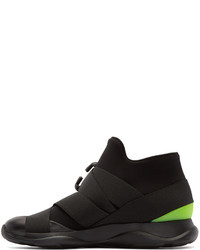 schwarze hohe Sneakers von Christopher Kane