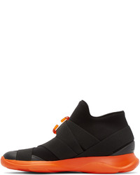 schwarze hohe Sneakers von Christopher Kane