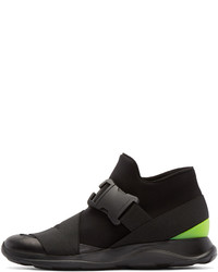 schwarze hohe Sneakers von Christopher Kane