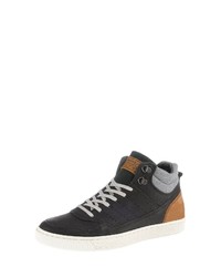 schwarze hohe Sneakers von Bullboxer