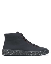 schwarze hohe Sneakers von Camper