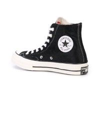 schwarze hohe Sneakers von Converse