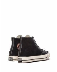 schwarze hohe Sneakers von Converse