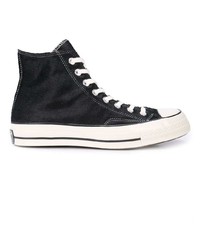 schwarze hohe Sneakers von Converse