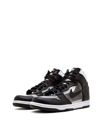 schwarze hohe Sneakers von Nike