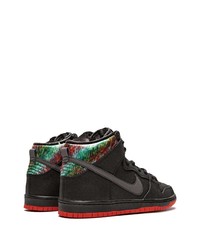 schwarze hohe Sneakers von Nike