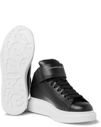 schwarze hohe Sneakers von Alexander McQueen