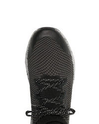 schwarze hohe Sneakers von Brand Black