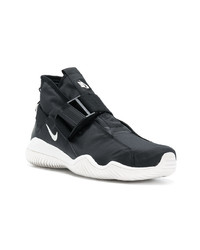 schwarze hohe Sneakers von Nike