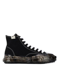 schwarze hohe Sneakers von Maison Mihara Yasuhiro