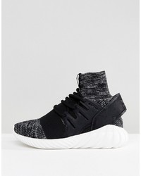 schwarze hohe Sneakers von adidas