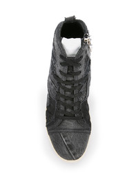 schwarze hohe Sneakers von Roar