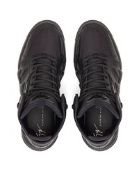 schwarze hohe Sneakers von Giuseppe Zanotti