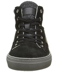 schwarze hohe Sneakers von Tamaris