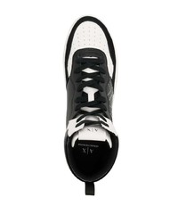 schwarze hohe Sneakers von Armani Exchange