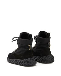 schwarze hohe Sneakers von Giuseppe Zanotti