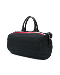schwarze horizontal gestreifte Reisetasche von Moncler