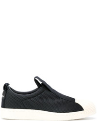 schwarze horizontal gestreifte Slip-On Sneakers von adidas