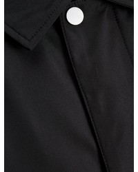 schwarze Jacke mit einer Kentkragen und Knöpfen von Jack & Jones