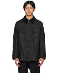 schwarze Jacke mit einer Kentkragen und Knöpfen von Maison Margiela