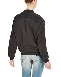 schwarze Jacke von Bench