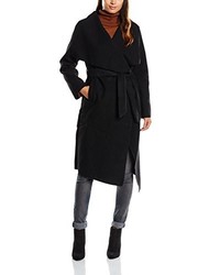 schwarze Jacke von Hailys